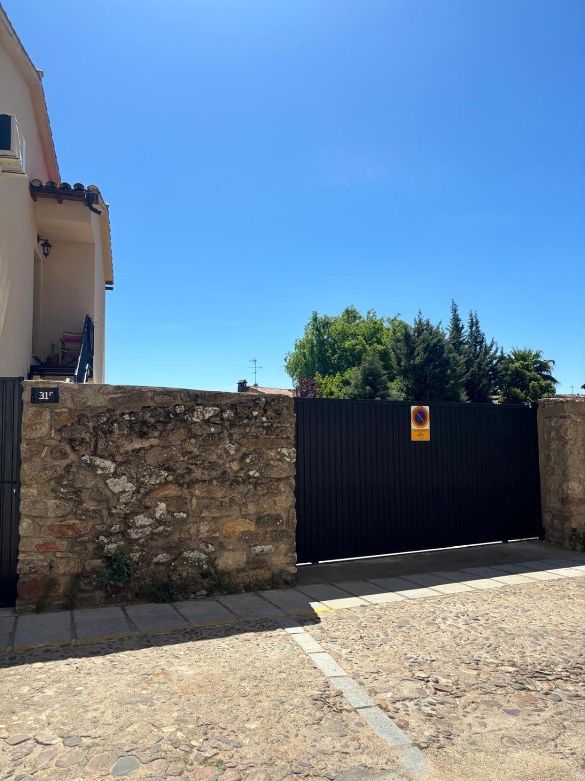 El Hondon Del Lugar Daire Hoyos Dış mekan fotoğraf